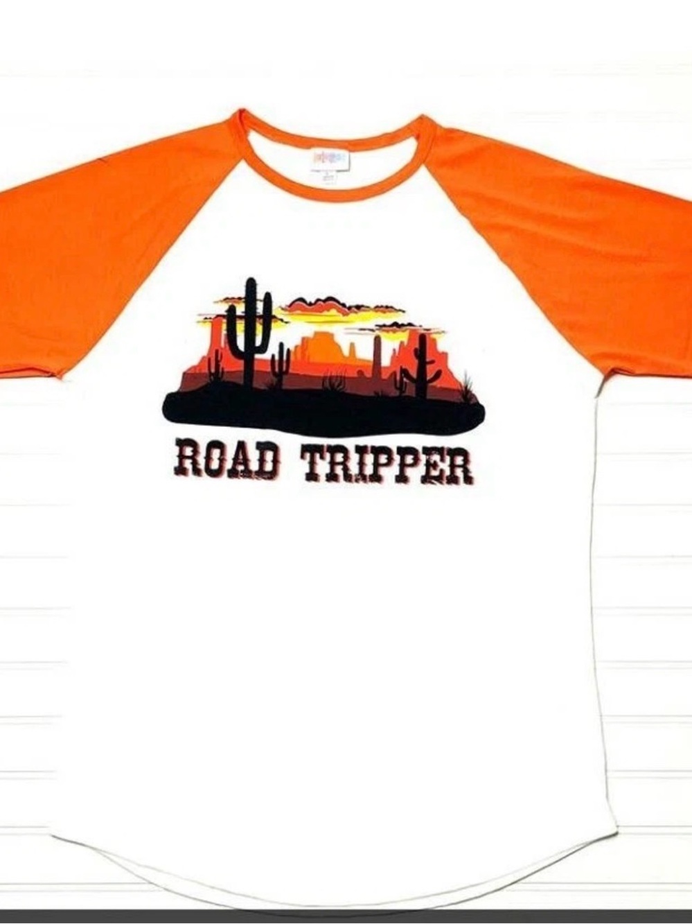 LuLaRoe L RANDY T SHIRT TOP GRAPHIC TEE ROAD TRIPPER CACTUS SUNSET BLACK <<440>>
